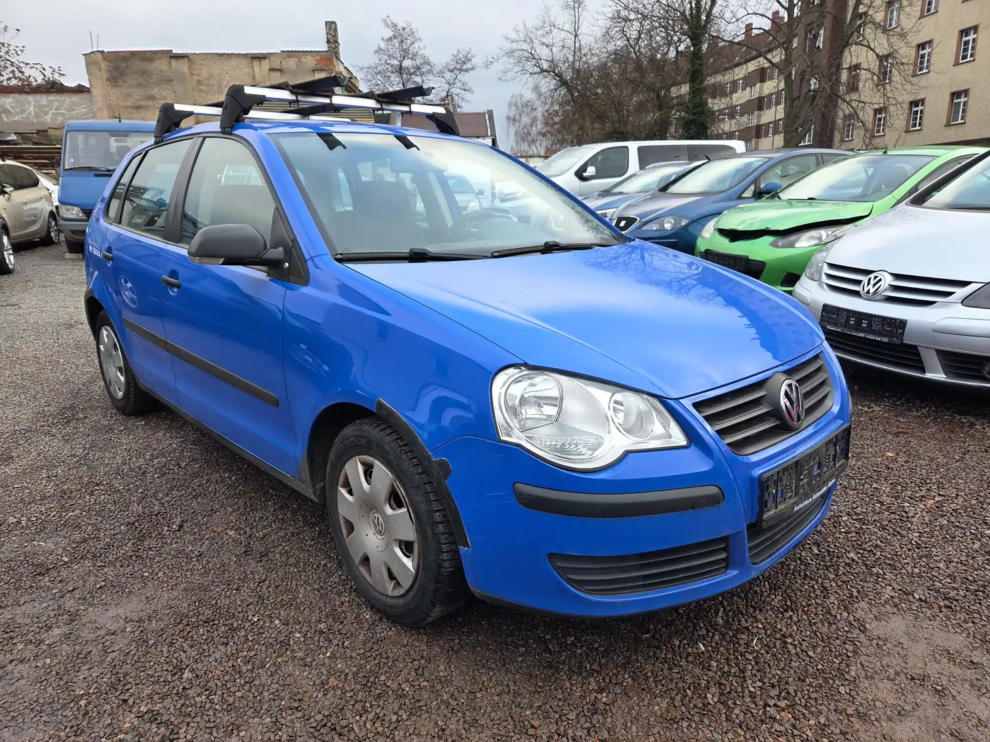 Volkswagen Polo Trendline 1.2 40KW Blauw - 1