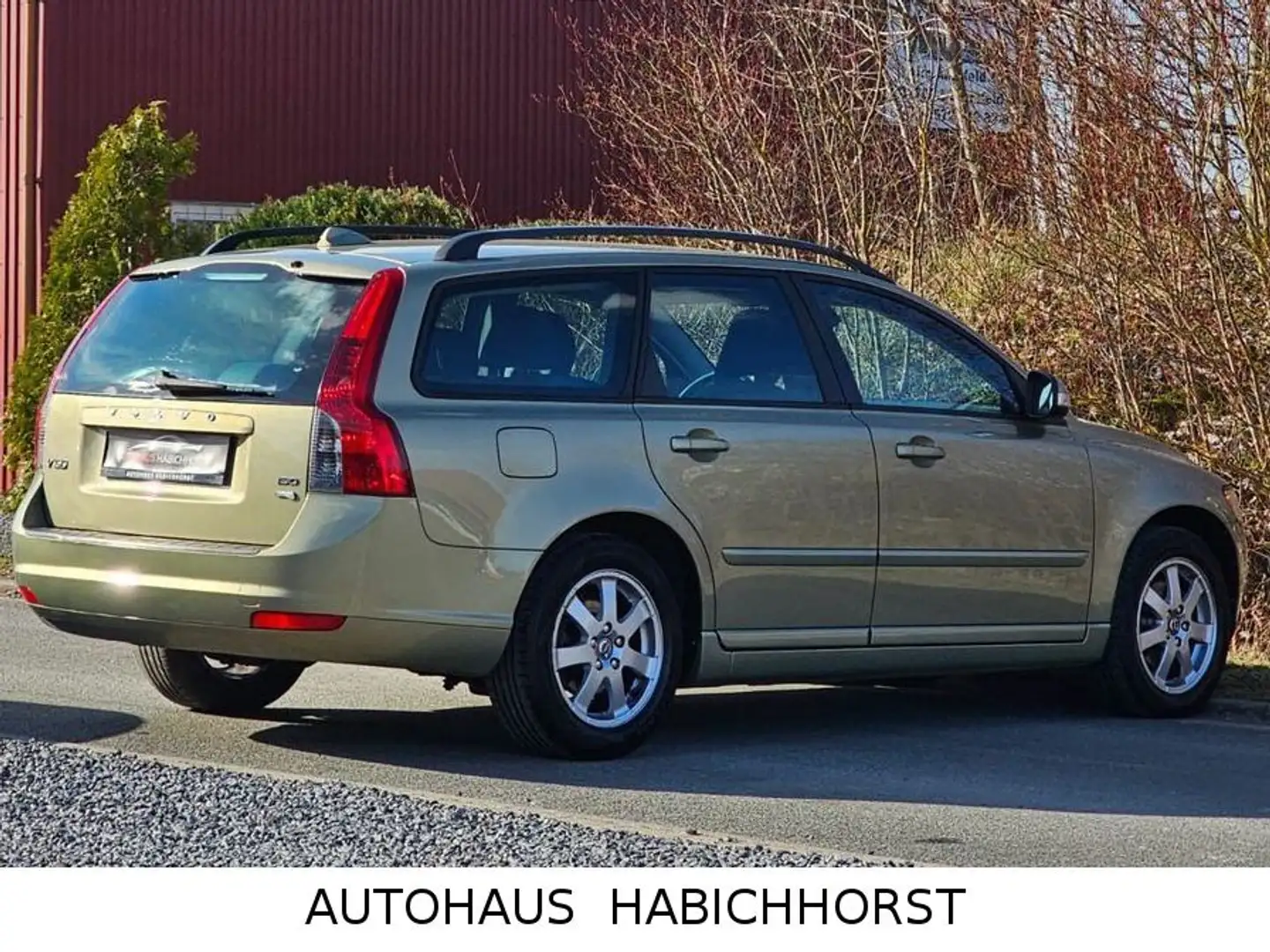 Volvo V50 Kombi 1.6 D Drive Momentum/vieles neu /Tempo Verde - 2
