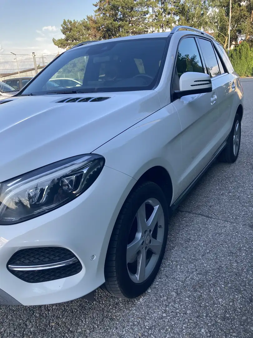 Mercedes-Benz GLE 250 GLE 250 d 4Matic (166.004) Weiß - 2