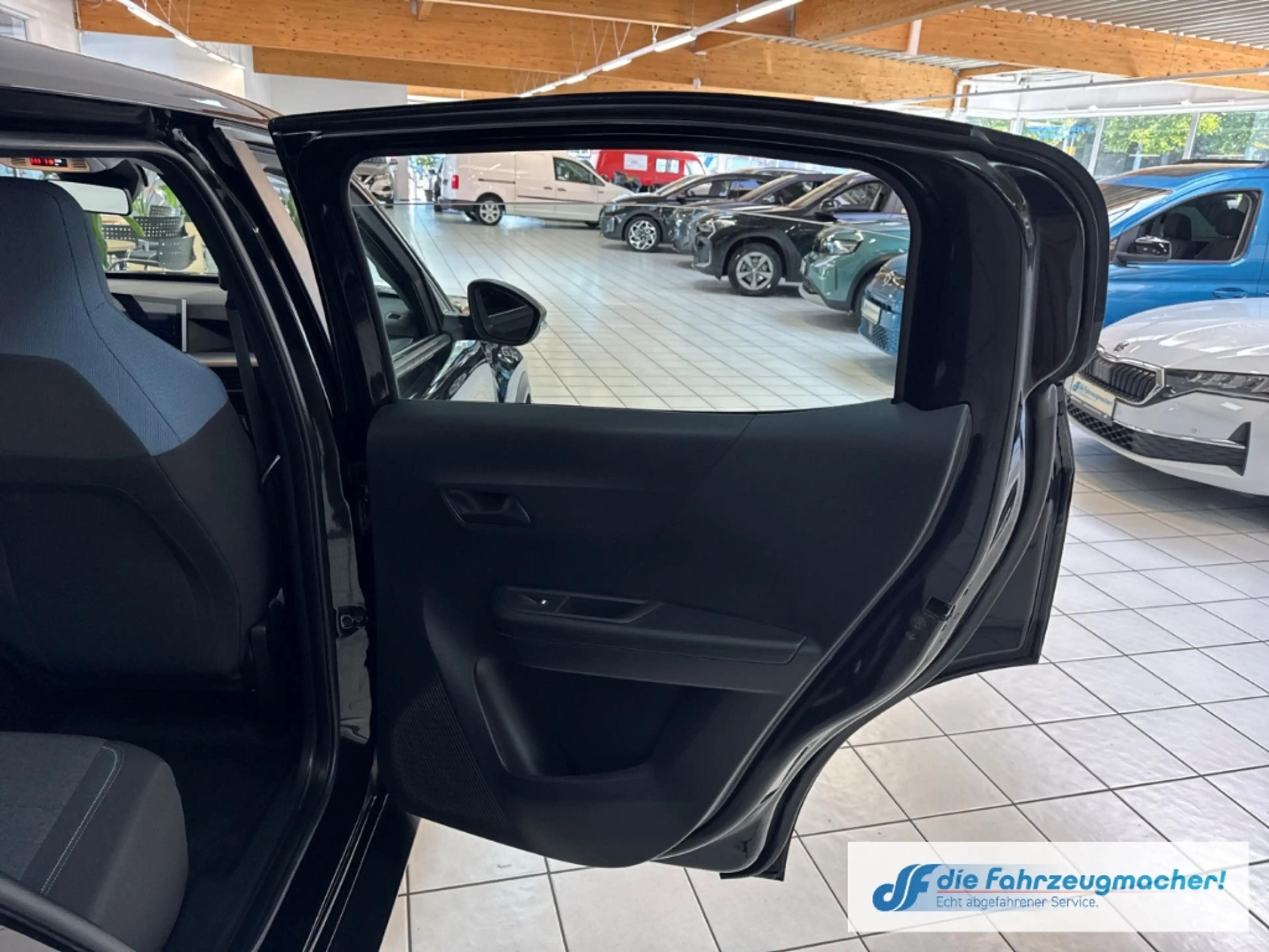 Opel Frontera Electric Edition 83 kW Digitales Cockpit LED Musik — photo 15