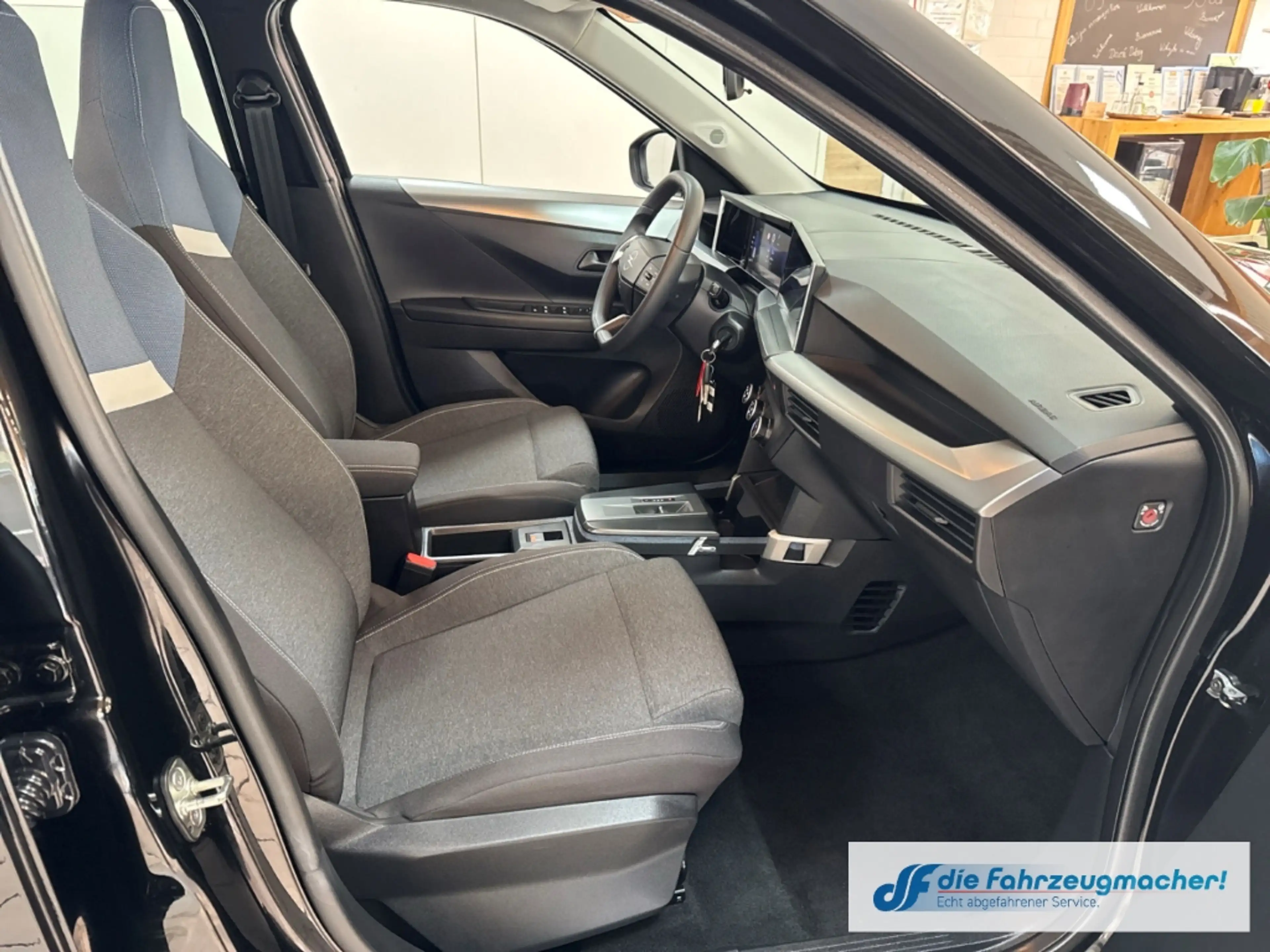 Opel Frontera Electric Edition 83 kW Digitales Cockpit LED Musik — photo 11