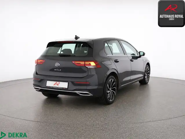 Volkswagen Golf view 5