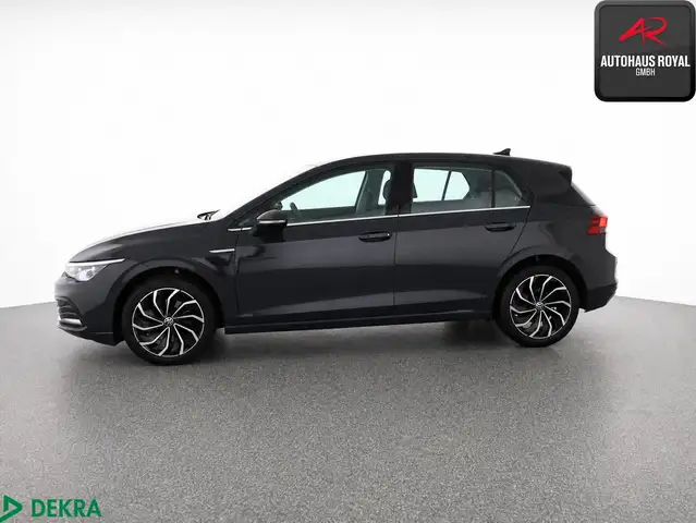 Volkswagen Golf view 2