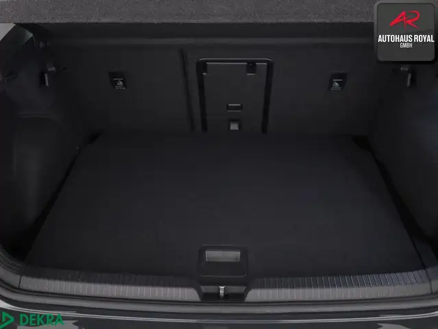 Volkswagen Golf view 13