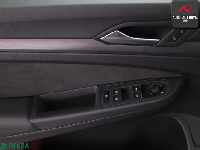 Volkswagen Golf view 14