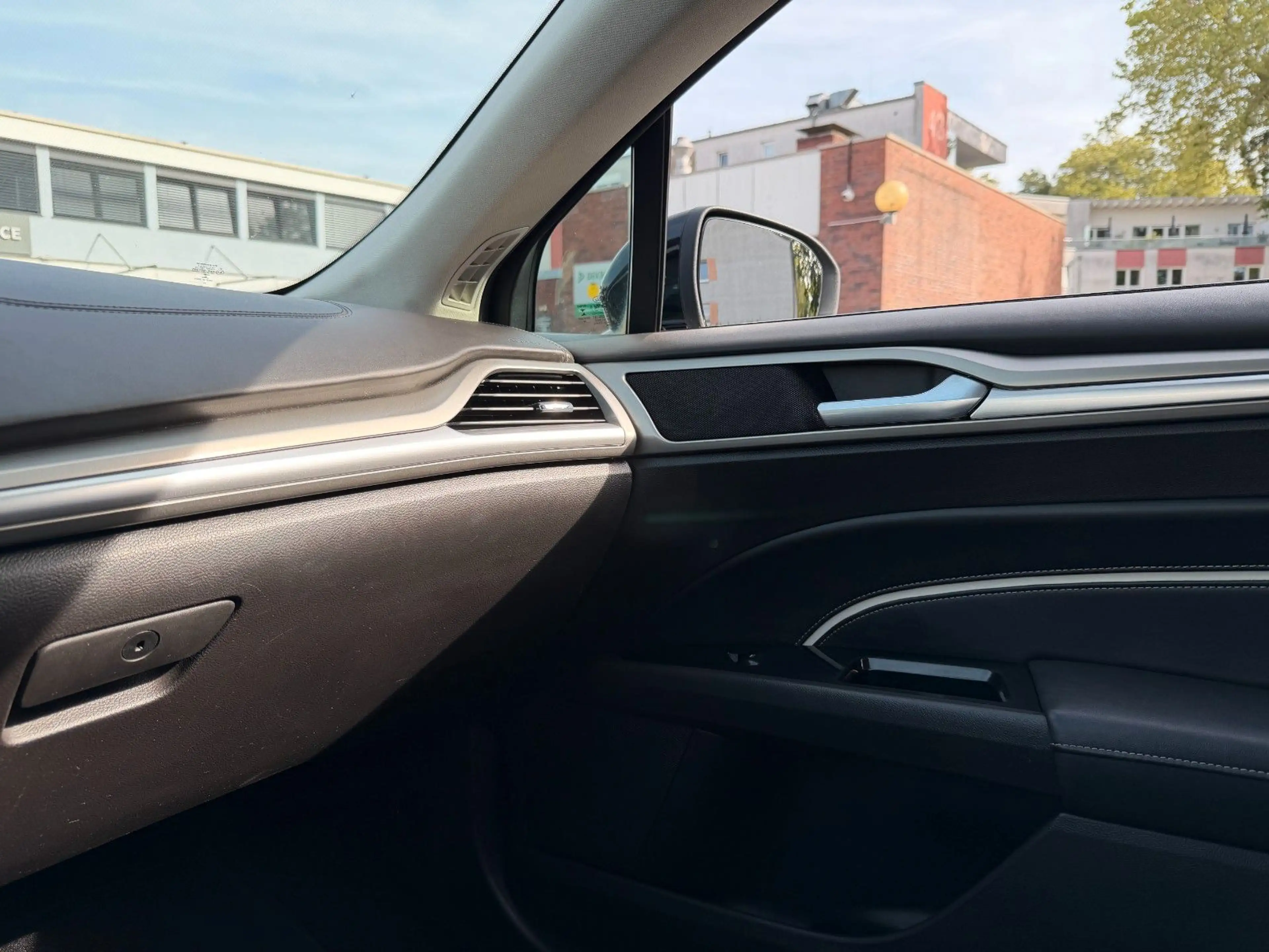 Ford Mondeo Turnier Vignale 2.0 Kamera, Leader — photo 13