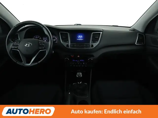 Hyundai Tucson view 12