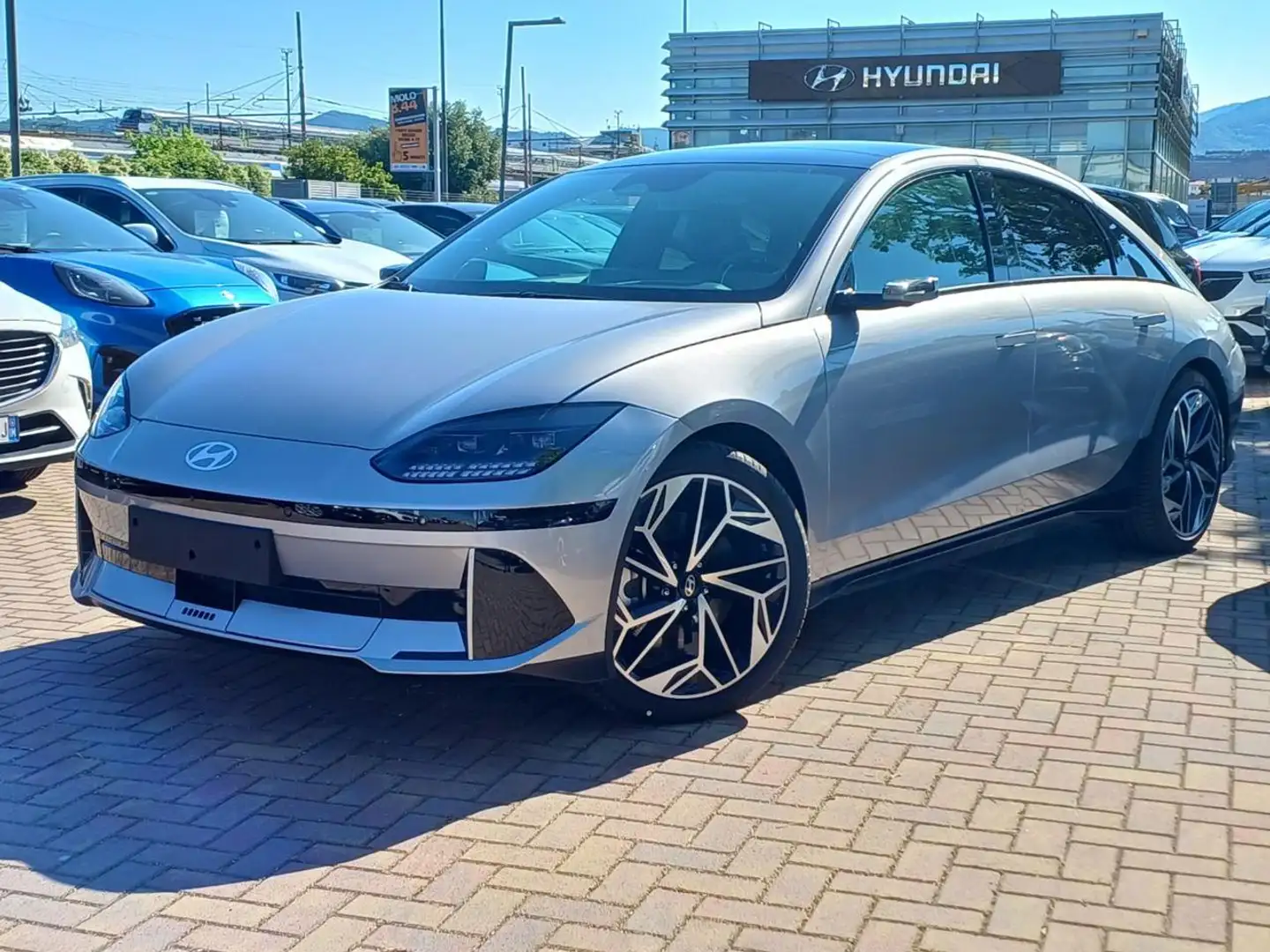 Hyundai IONIQ 6 77.4 kWh AWD Evolution + DM + SP Gris - 1