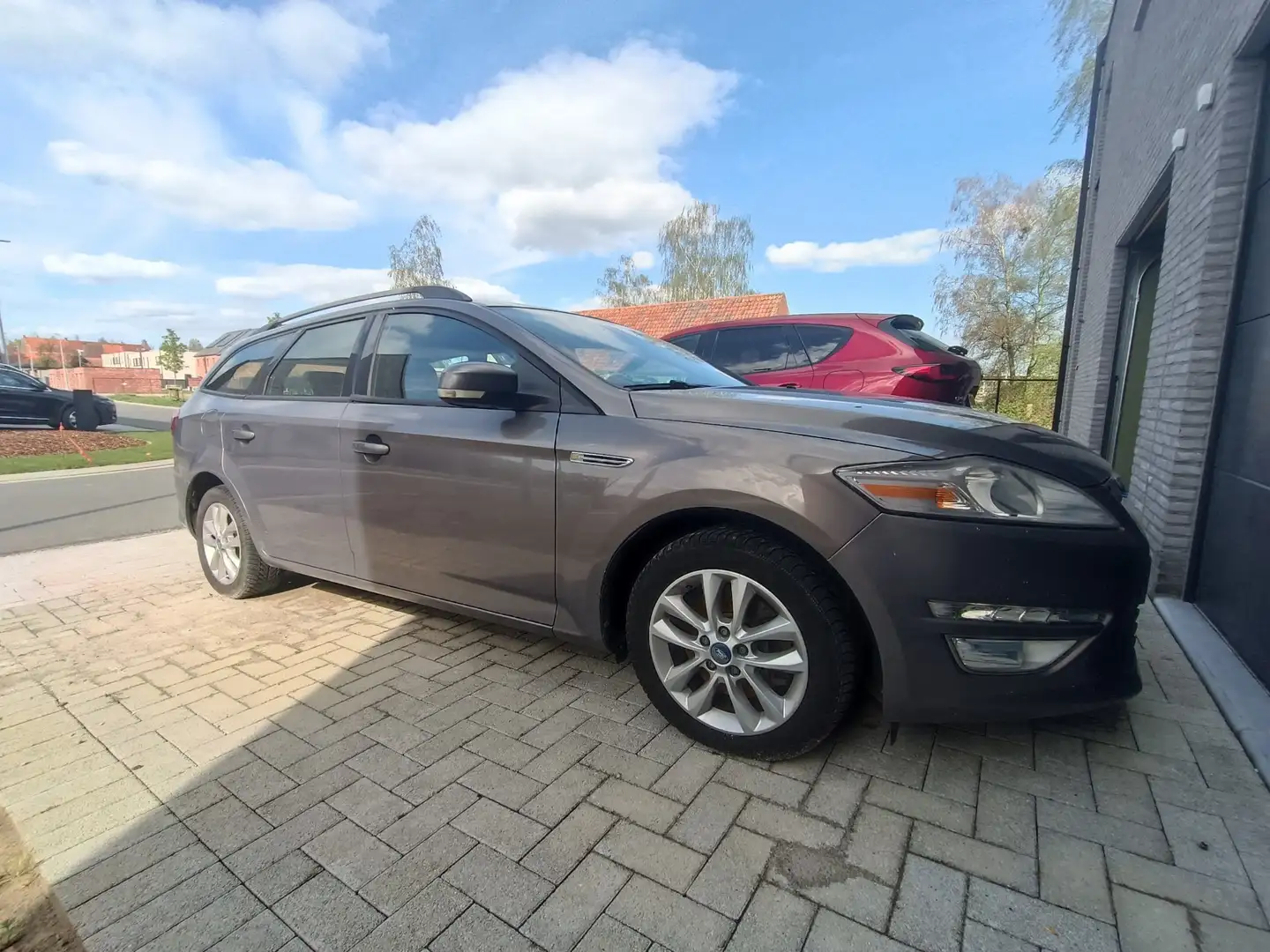Ford Mondeo Turnier 2.0 TDCi Trend (PL) Zilver - 1