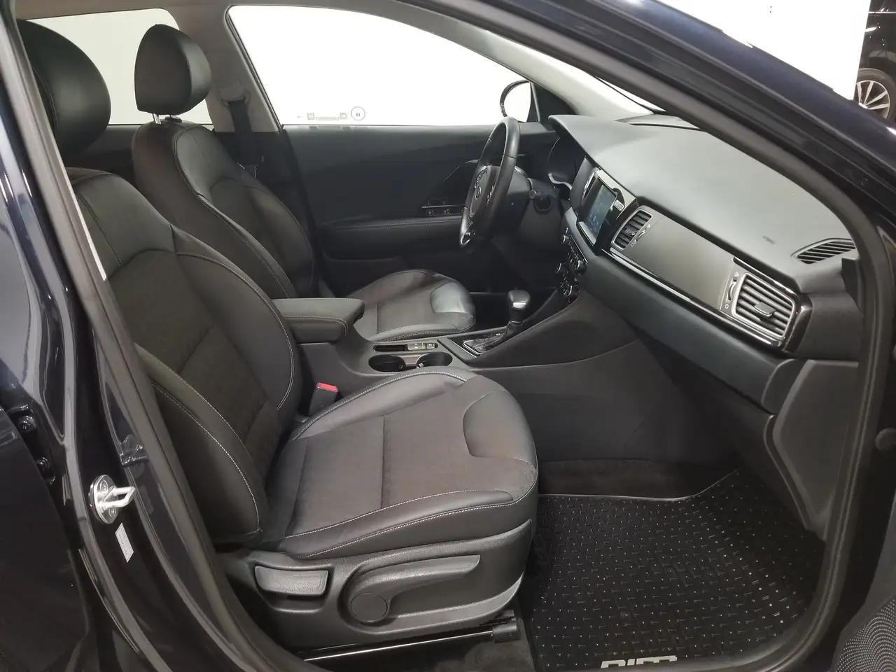 Kia Niro снимка Kia Niro