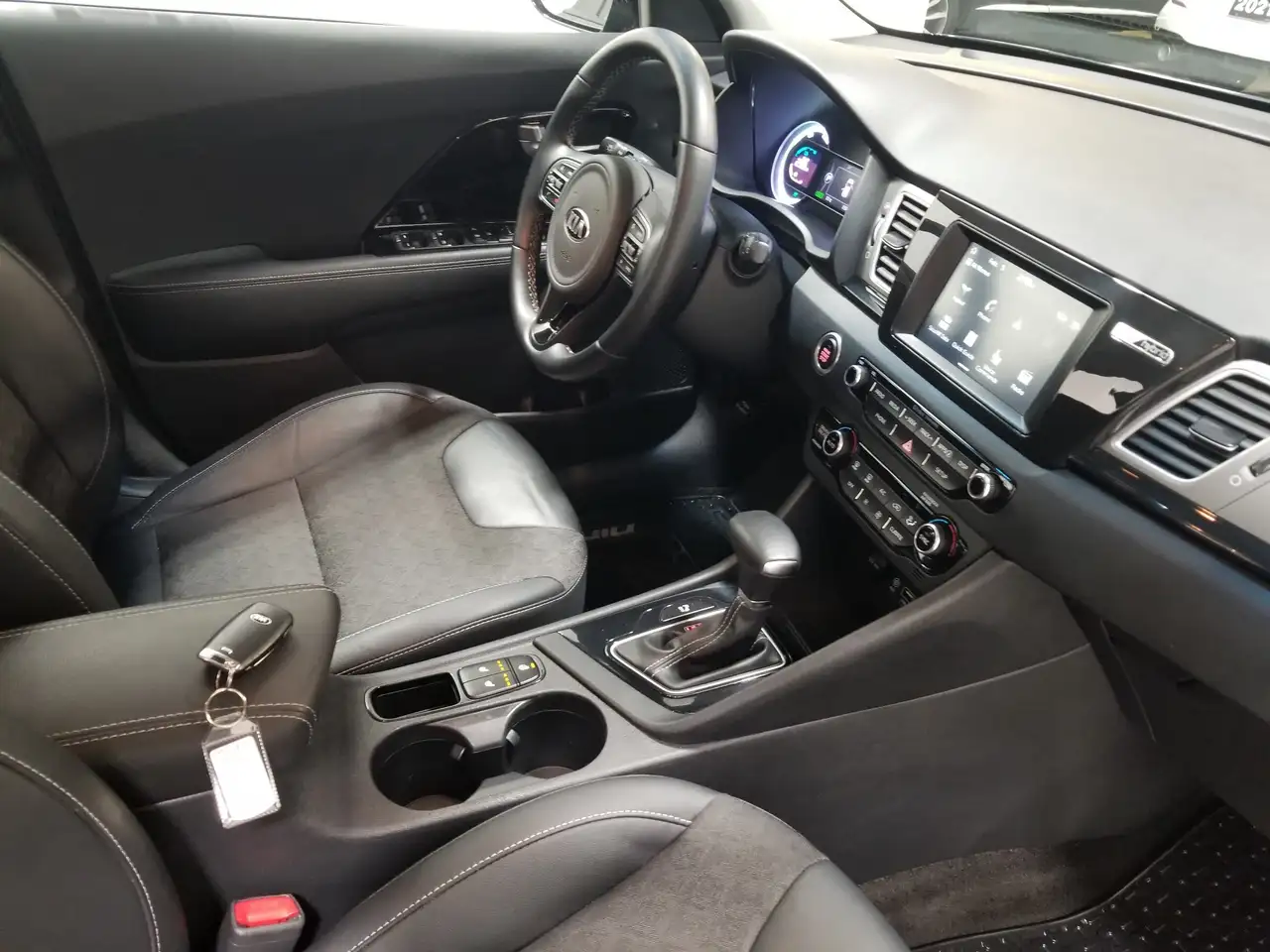 Kia Niro снимка Kia Niro