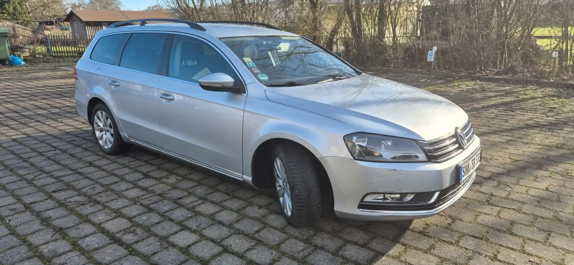 Volkswagen Passat Variant AHK,KLIMA,ALU,HU 09/27,SCHECKHEFT Silber - 2