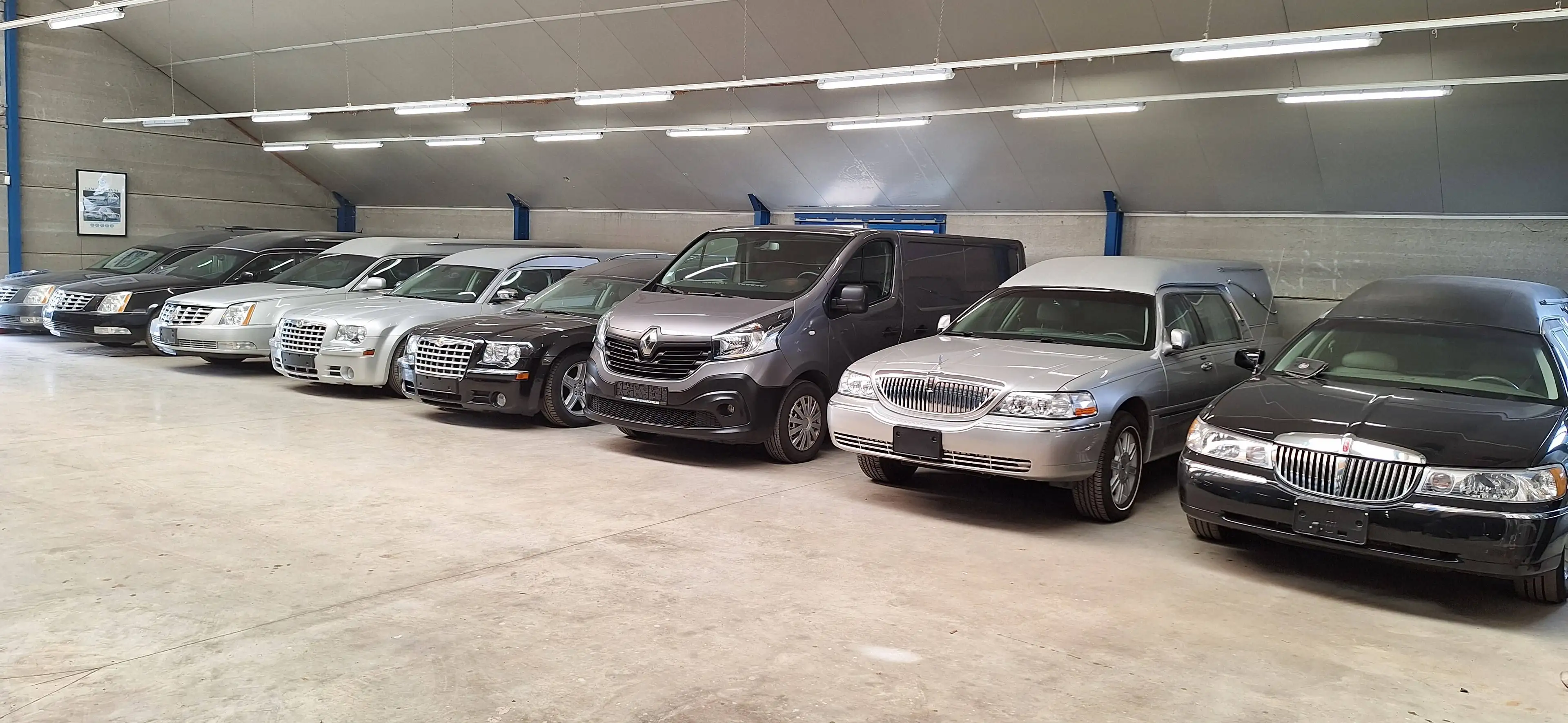 Renault Trafic CORBILLARD-LIJKWAGEN-HEARSE — photo 14