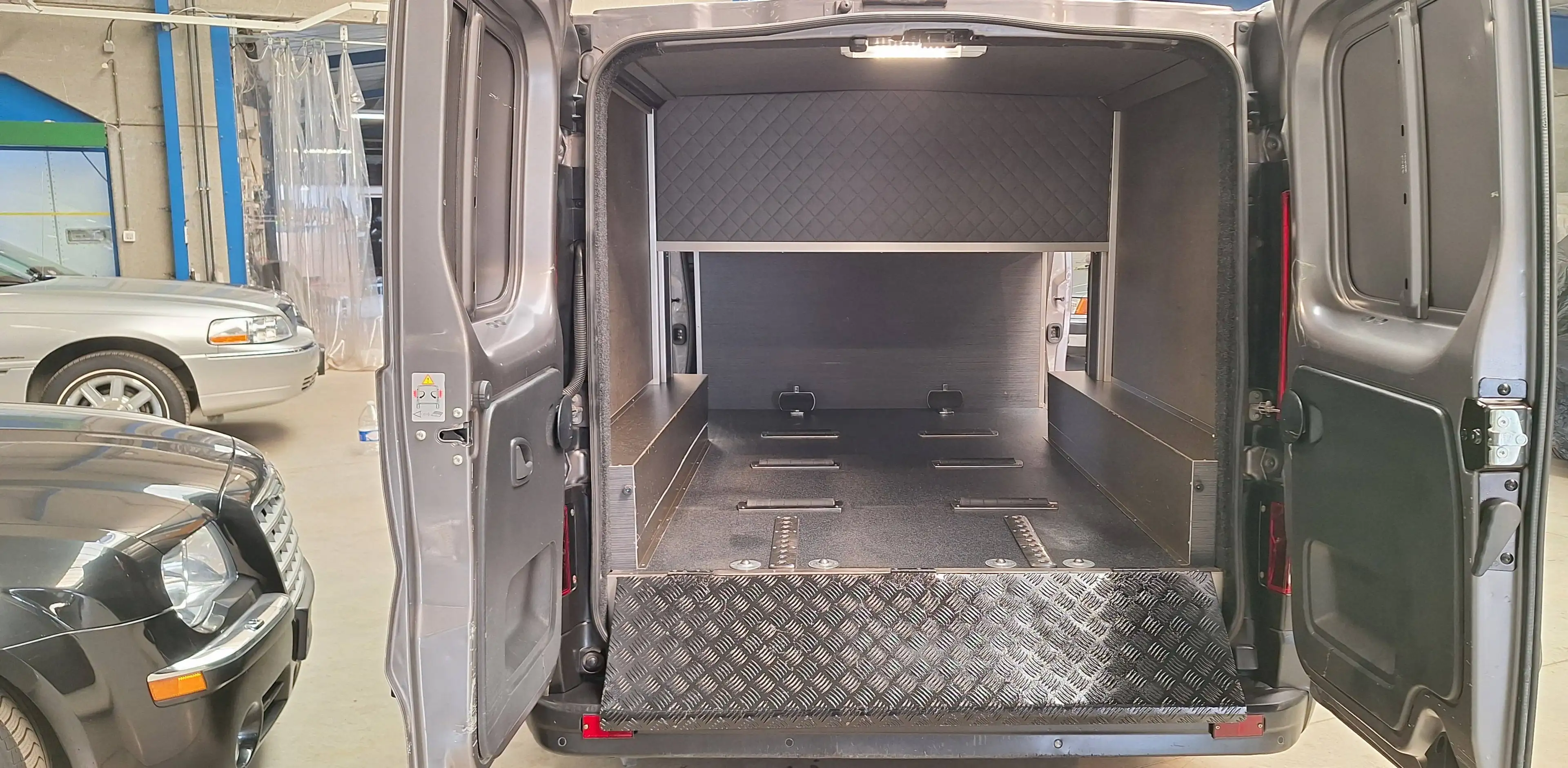 Renault Trafic CORBILLARD-LIJKWAGEN-HEARSE — photo 2
