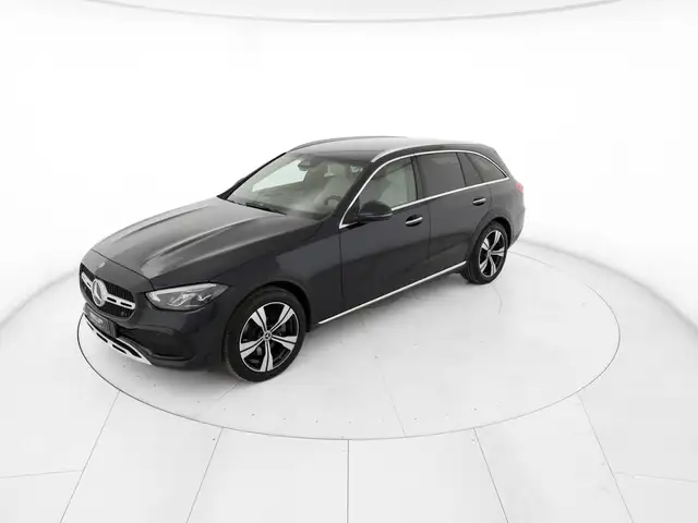Mercedes-Benz C-Class view 2