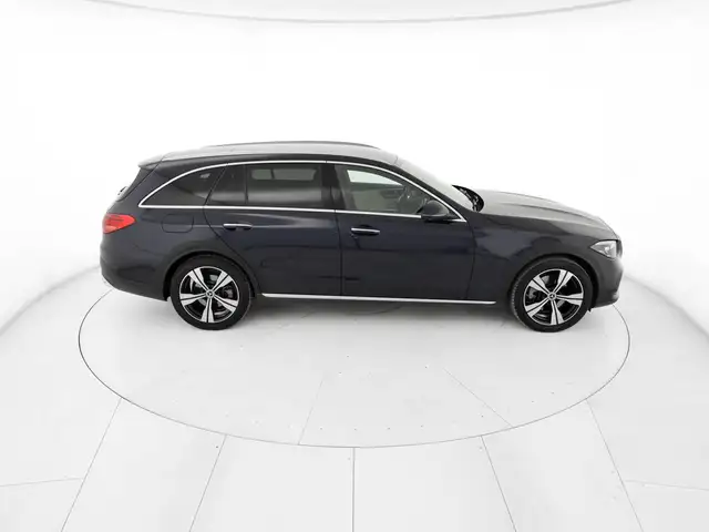 Mercedes-Benz C-Class view 5