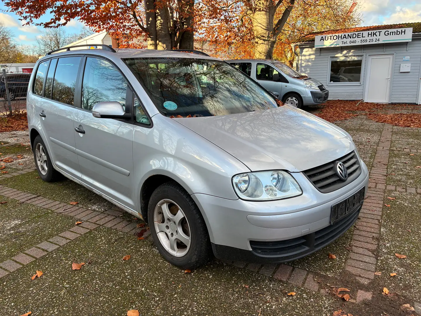 Volkswagen Touran Conceptline 7Sitze Grau - 1