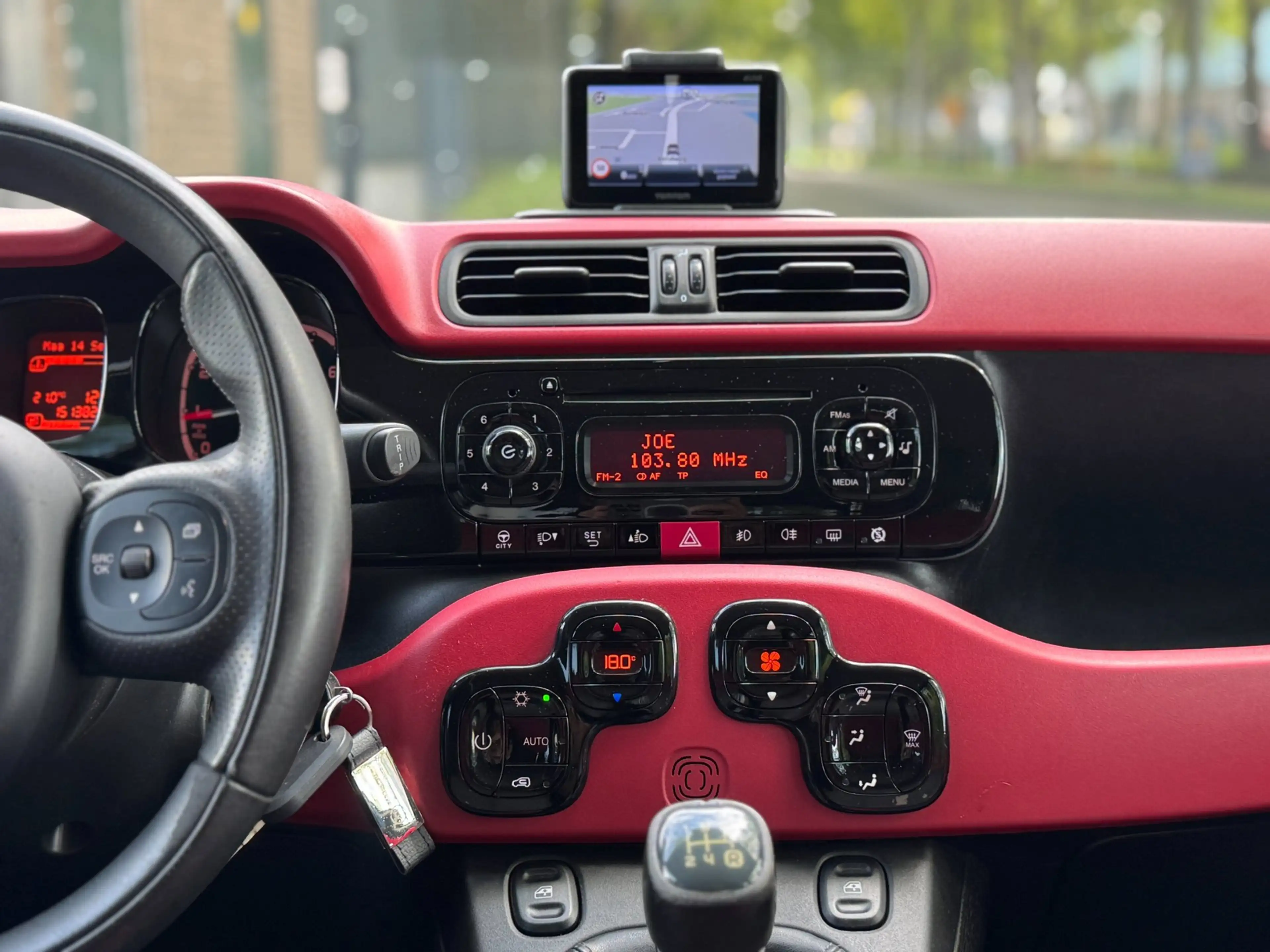 Fiat Panda 0.9 TwinAir Lounge Luxe uitvoering Vol onderhouden — photo 39