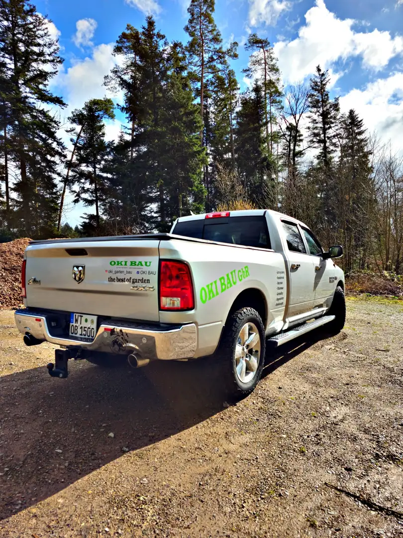 Dodge RAM 1500 Big Horn Silber - 1