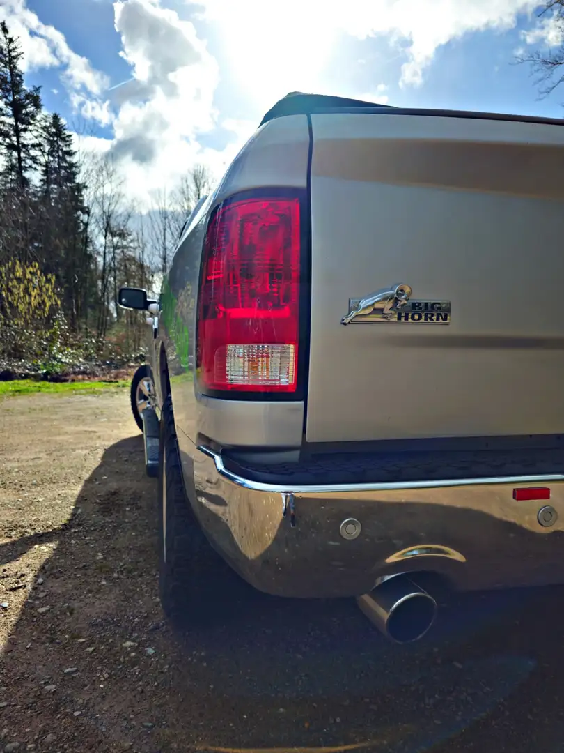 Dodge RAM 1500 Big Horn Silber - 2