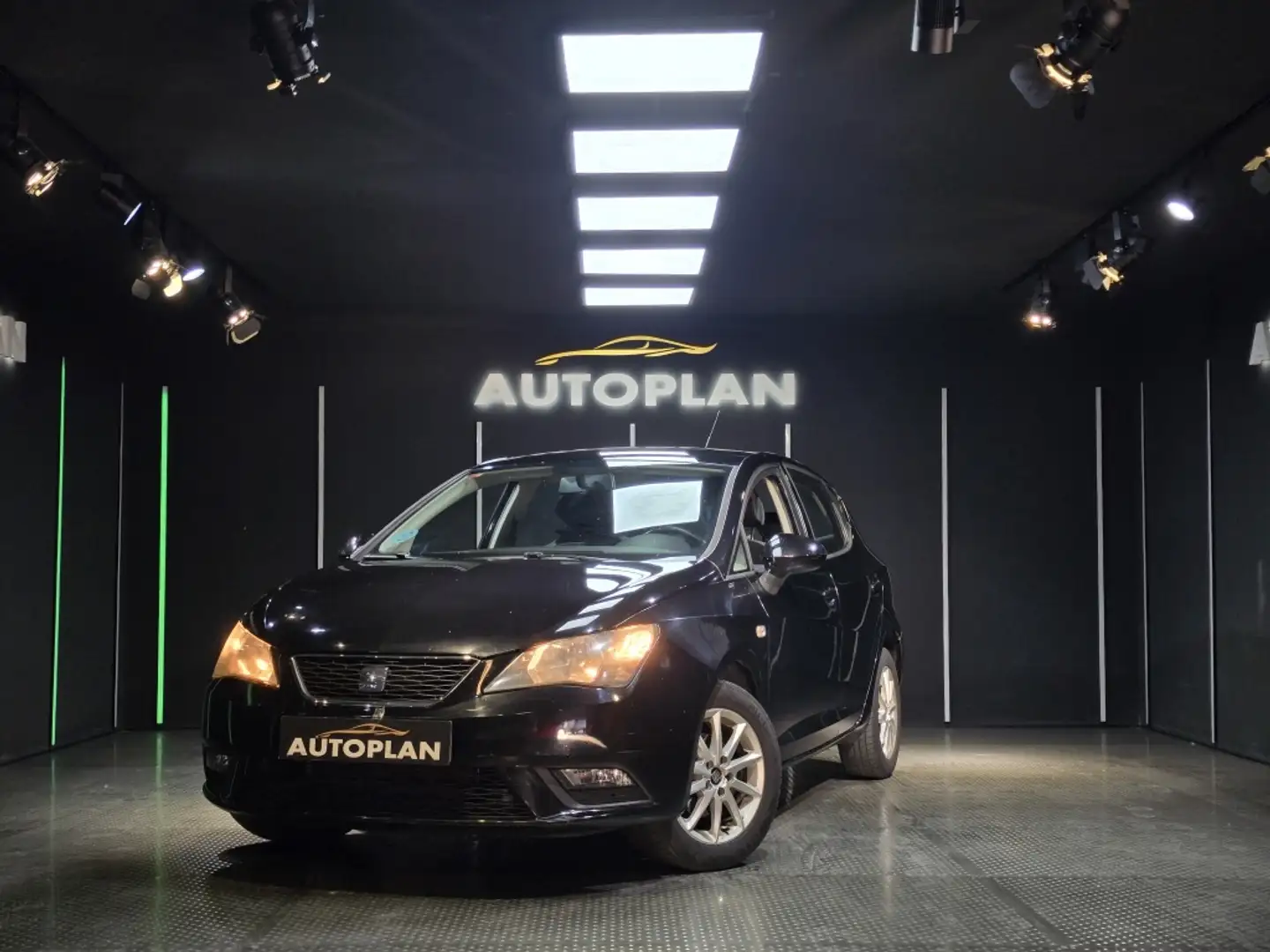 SEAT Ibiza 1.2 TSI Style Schwarz - 1