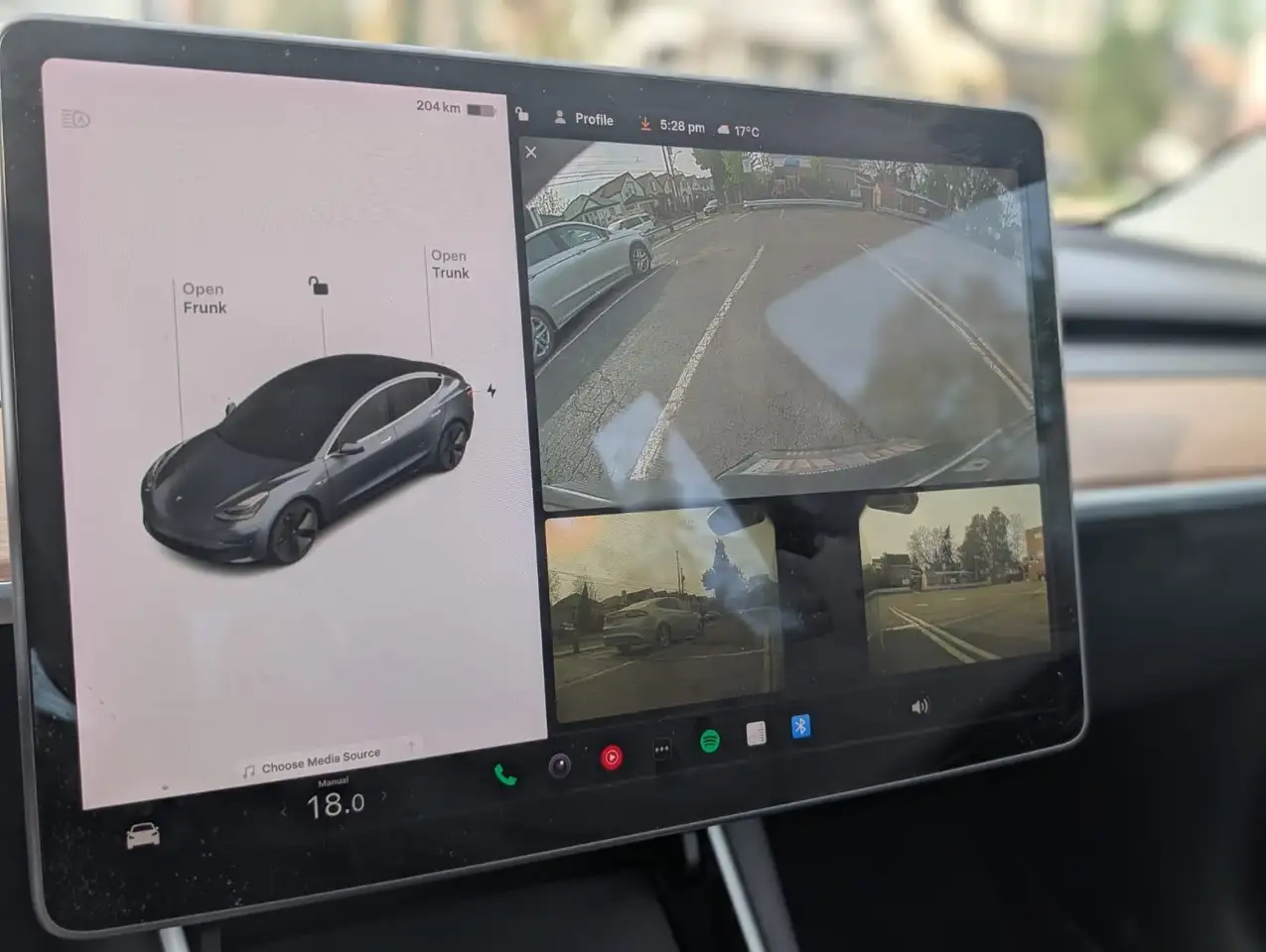 Tesla Model 3 fotografie Tesla Model 3