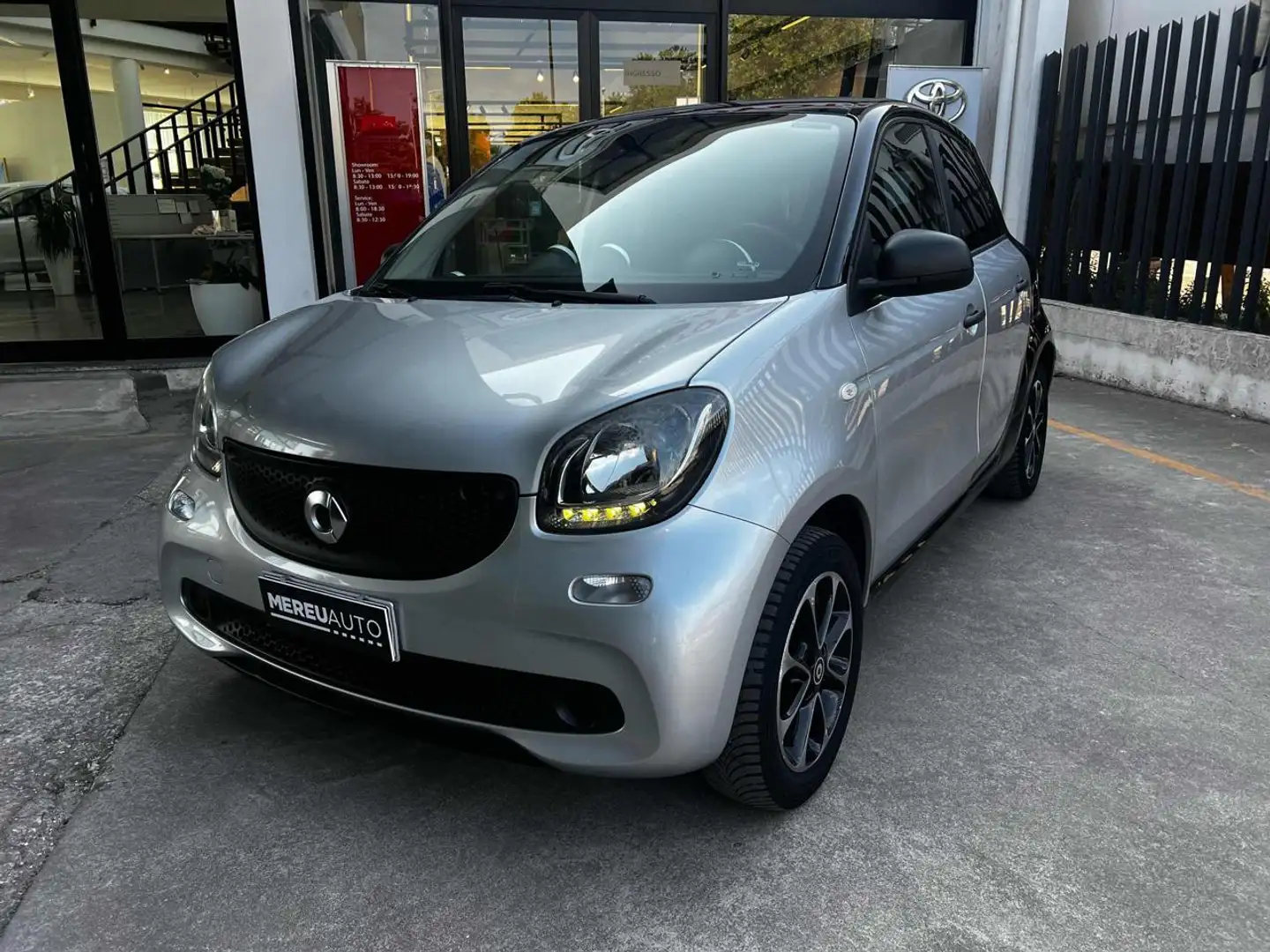 smart forFour 70 1.0 Passion Gris - 1