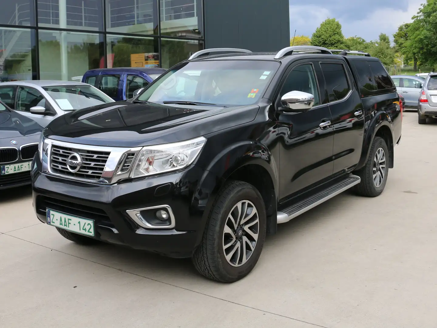 Nissan Navara 2.3 D  4X4 DOUBLE CABINE + 1 JAAR GARANTIE TRAXIO Noir - 1