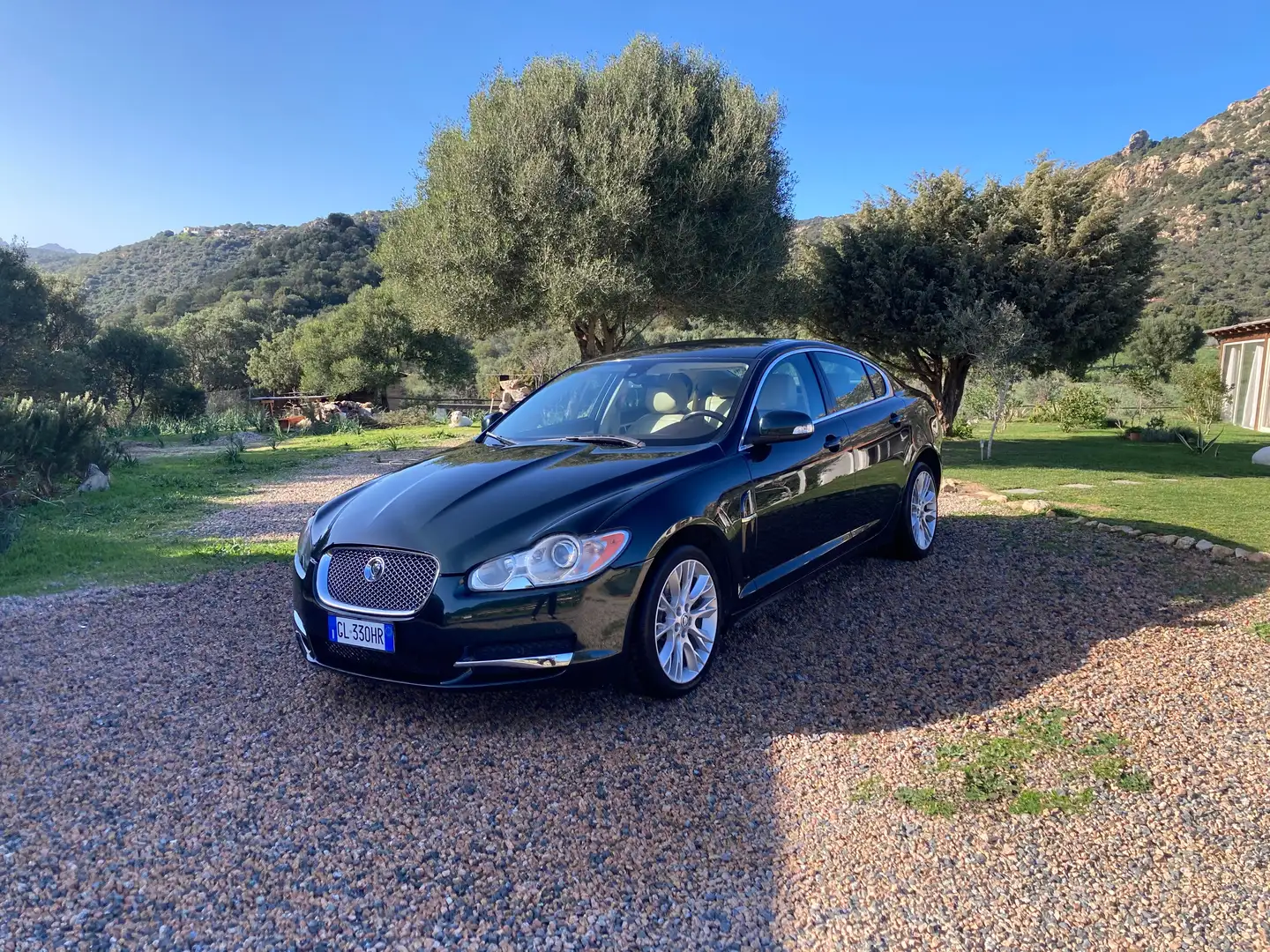 Jaguar XF XF 2.7d Premium Luxury auto Verde - 1