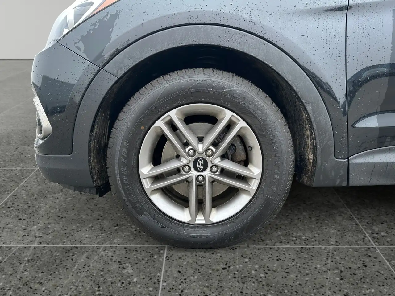 Hyundai SANTA FE photo Hyundai SANTA FE