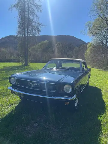 Ford Mustang Ansicht 3