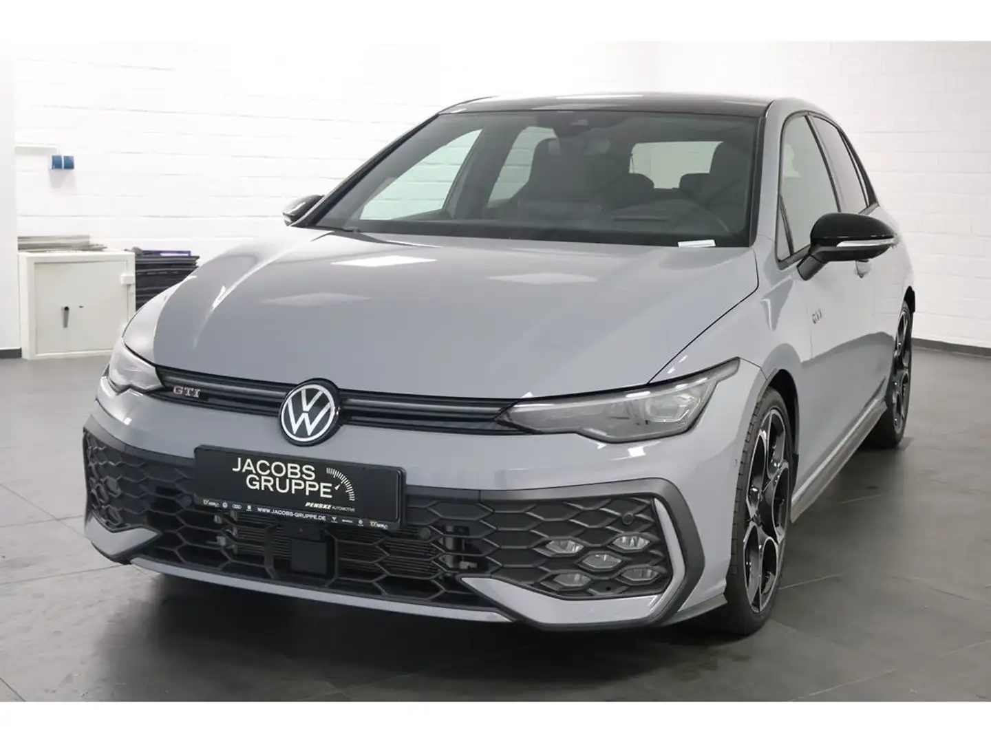 Volkswagen Golf VIII 2.0 TSI GTI "Black Style" DSG,Matri Grau - 2