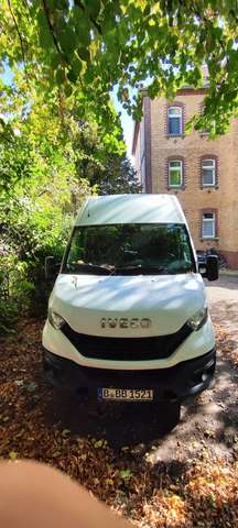 Imagine Iveco Daily 35 S 14 D