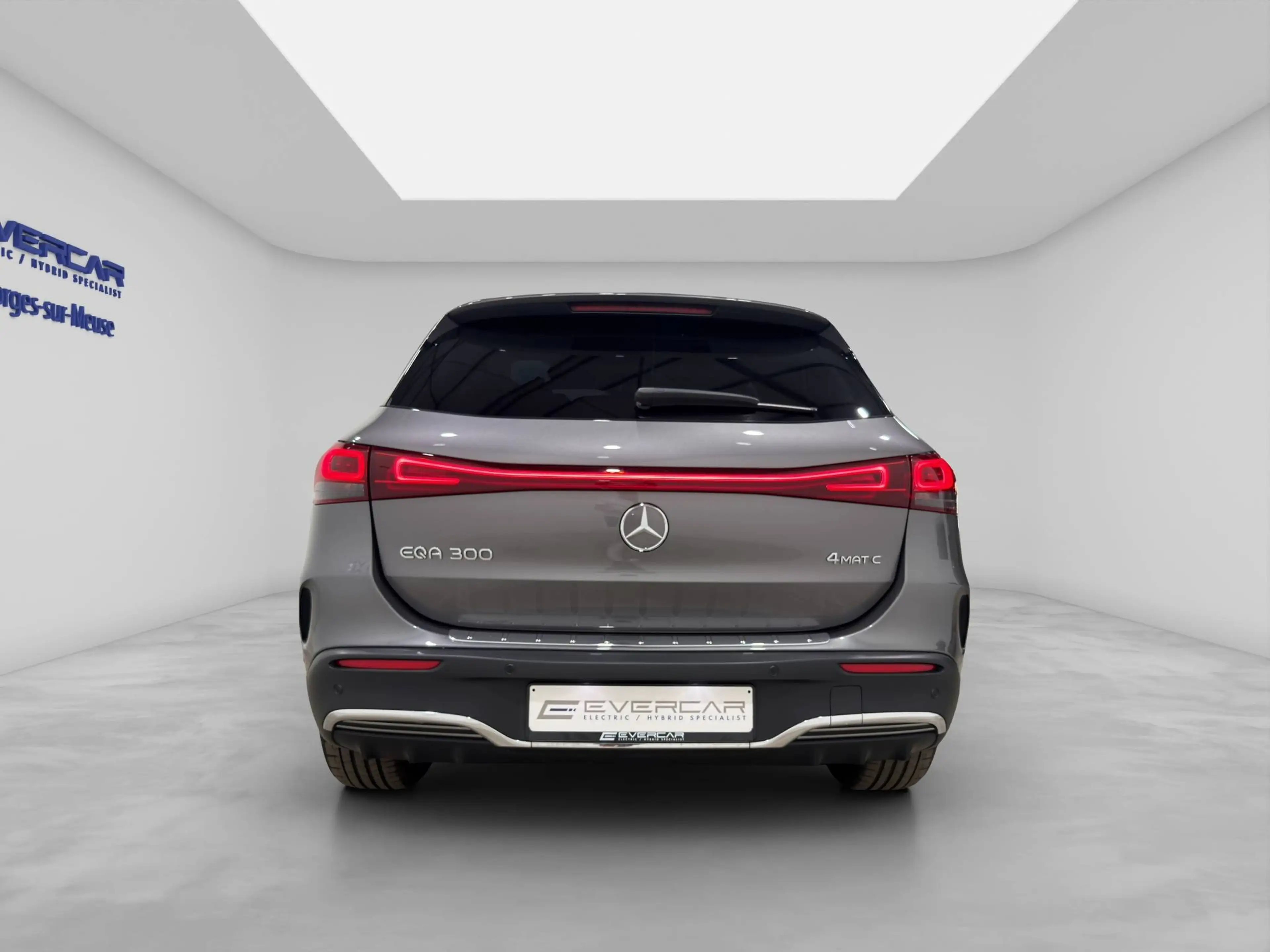 Mercedes-Benz EQA 300 300 AMG LINE 4 MATIC ***LEATHER*CAMERA*LED LIGHTING*** — photo 5