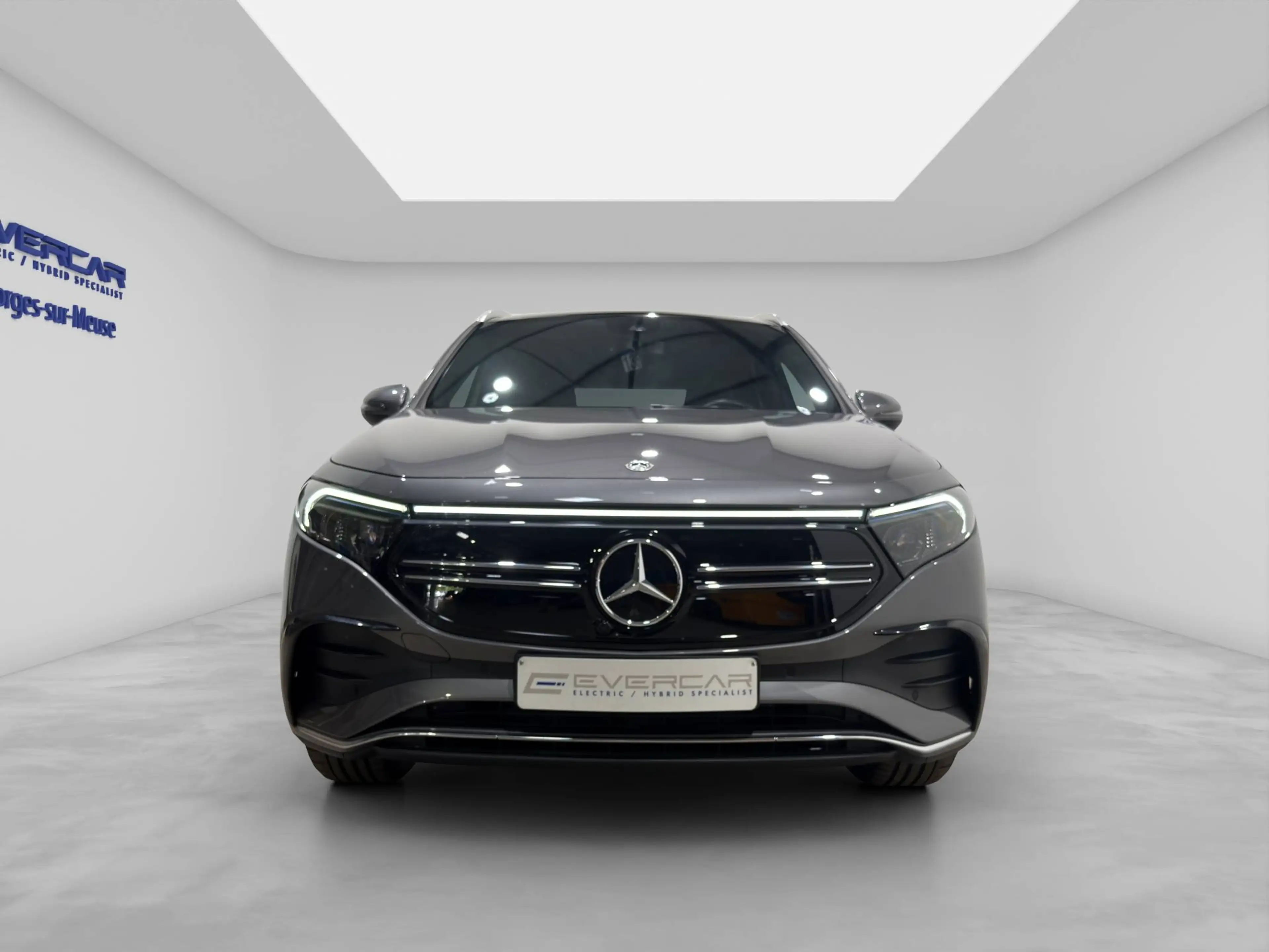 Mercedes-Benz EQA 300 300 AMG LINE 4 MATIC ***LEATHER*CAMERA*LED LIGHTING*** — photo 2