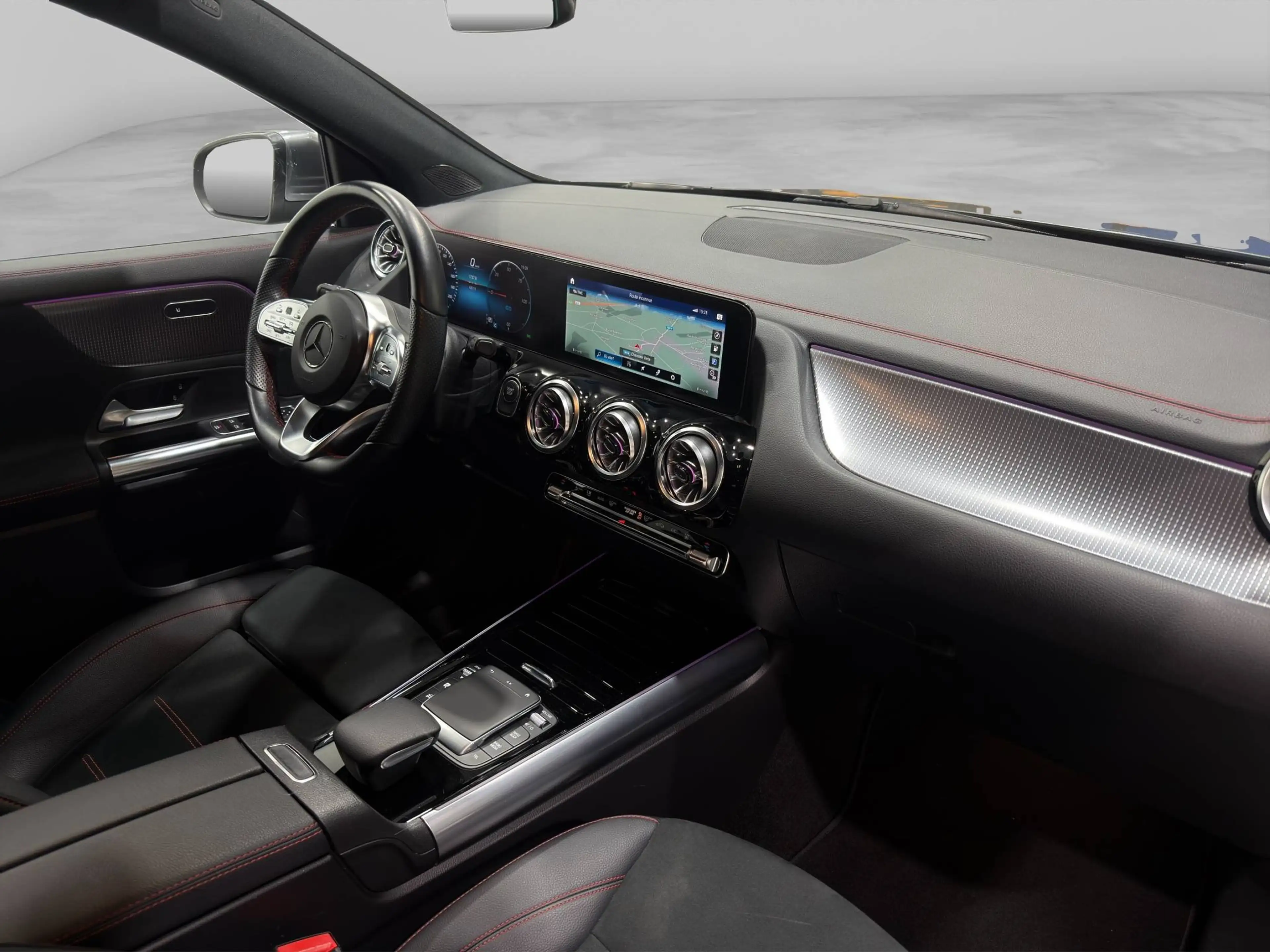 Mercedes-Benz EQA 300 300 AMG LINE 4 MATIC ***LEATHER*CAMERA*LED LIGHTING*** — photo 9