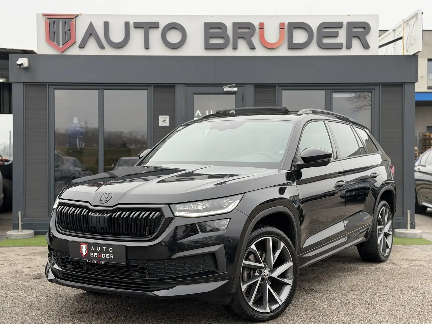 Skoda Kodiaq Sportline 2,0TDI DSG Pano,AHK,Assistenten Schwarz - 2