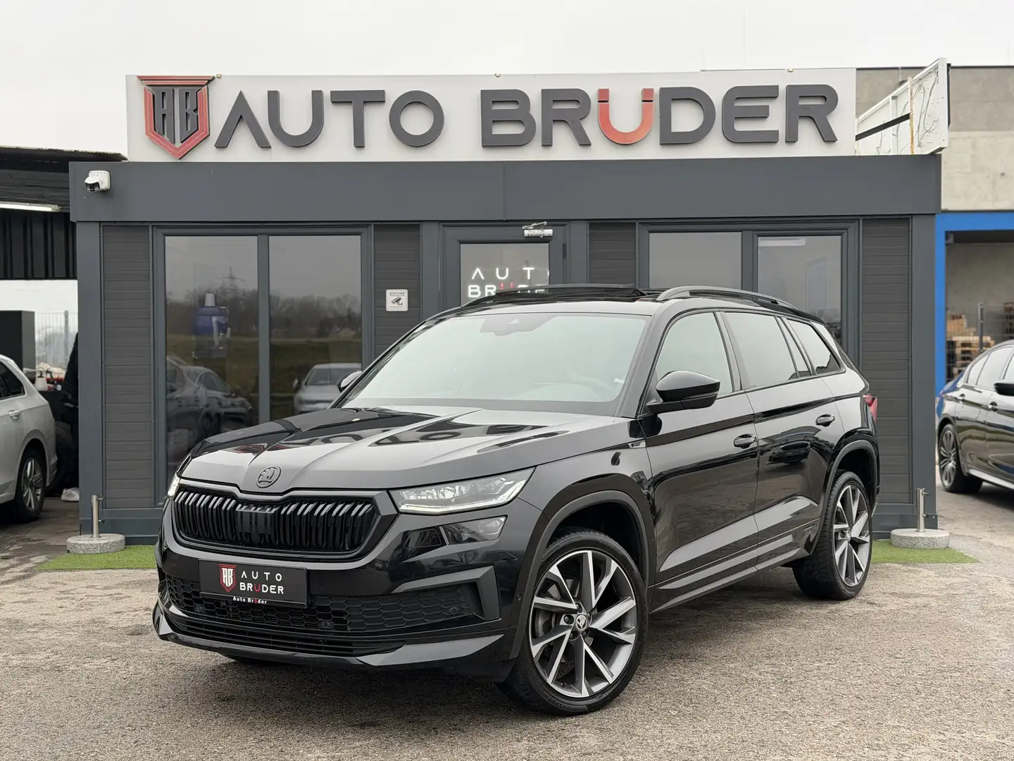 Skoda Kodiaq Sportline 2,0TDI DSG Pano,AHK,Assistenten Schwarz - 1