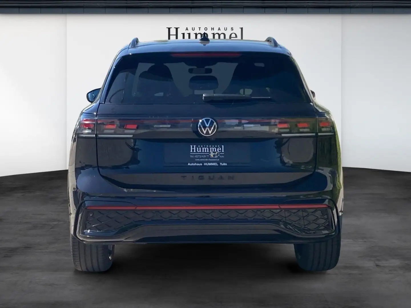 Volkswagen Tiguan AUT Schwarz - 2