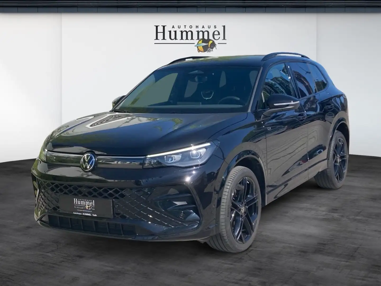 Volkswagen Tiguan AUT Schwarz - 1