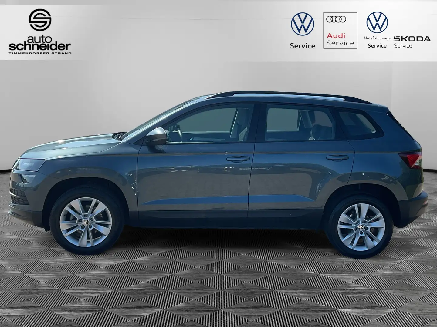 Skoda Karoq 1.5 TSI ACT Ambition Side-Assist Sitzhzg DAB Tempo Grijs - 2