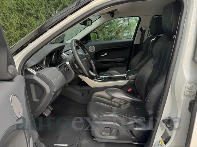 Land Rover Range Rover Evoque view 8