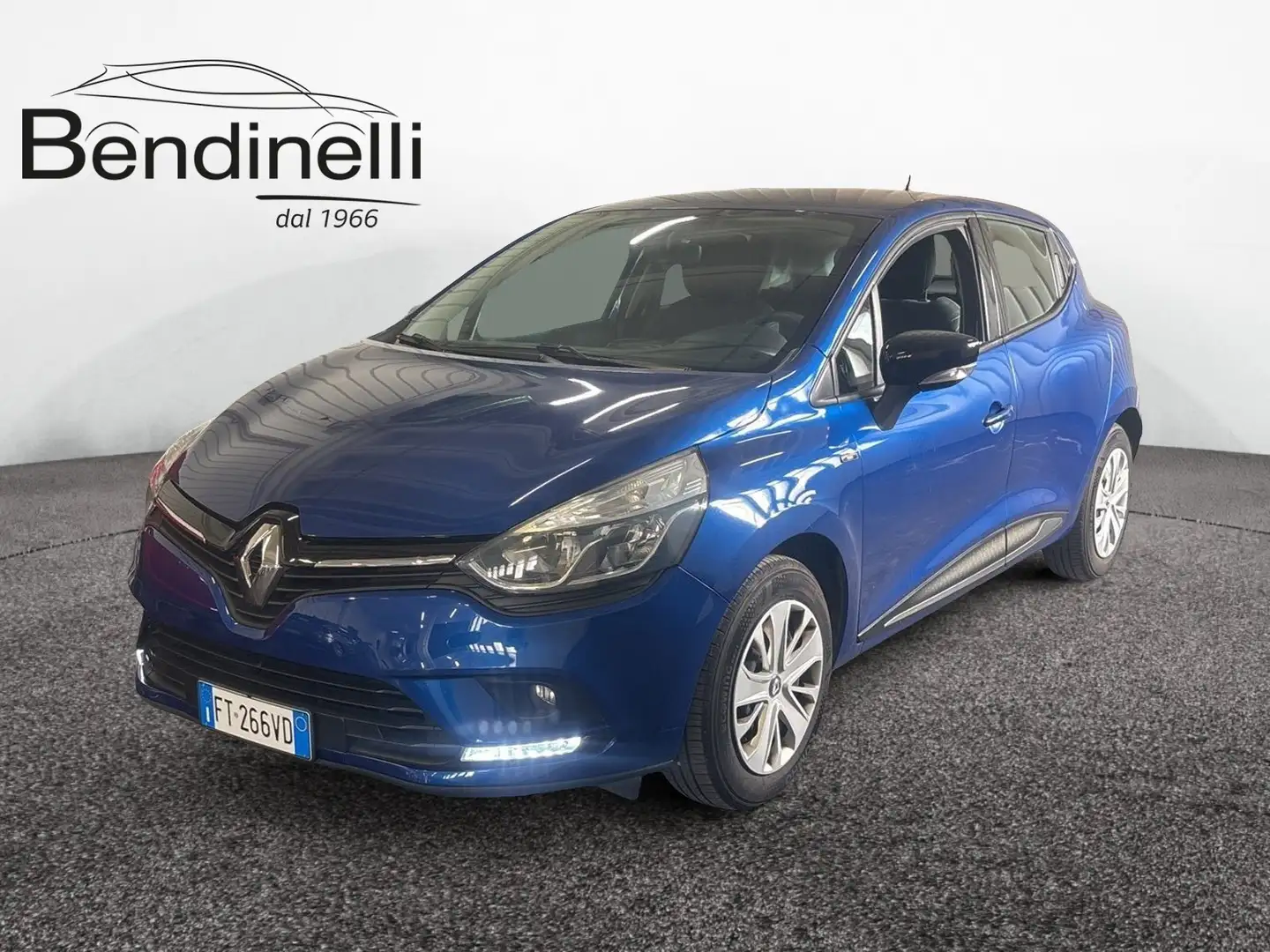 Renault Clio Clio TCe 12V 90 CV GPL 5 porte Moschino Zen Bleu - 1