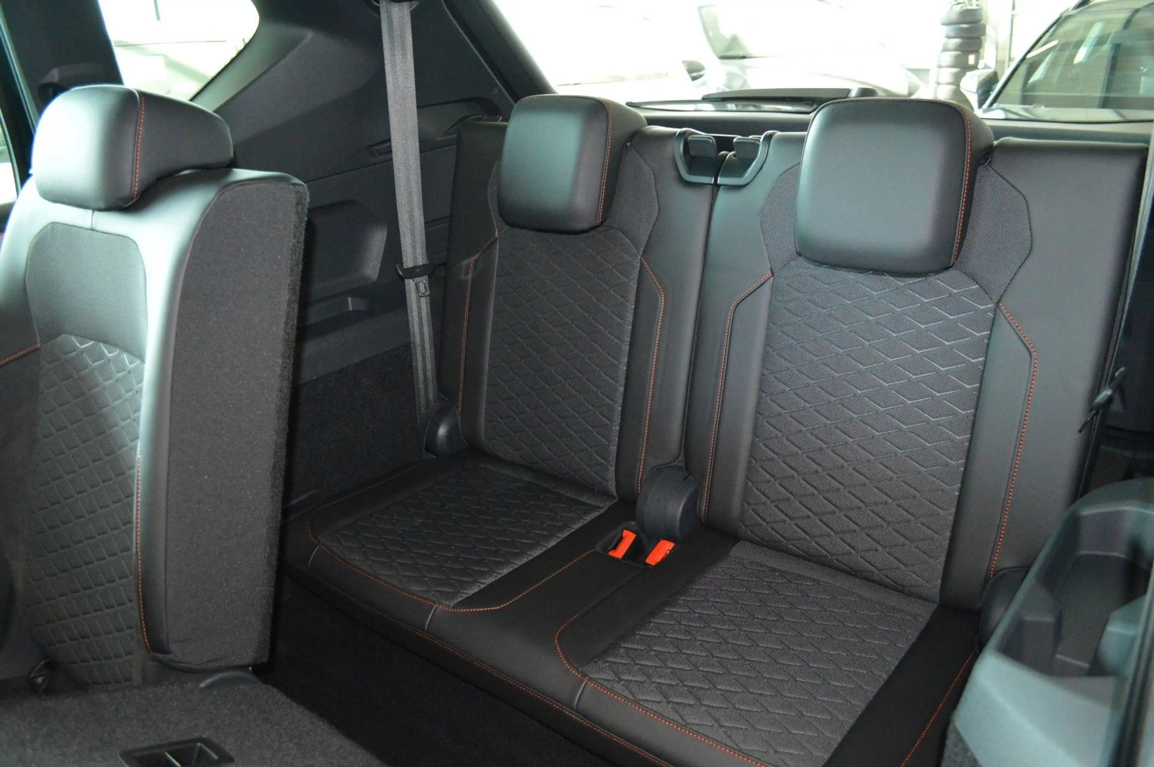 SEAT Tarraco 2.0 TDI DSG FR 4Drive 7S.|PANO|AHK|BEATS — photo 12