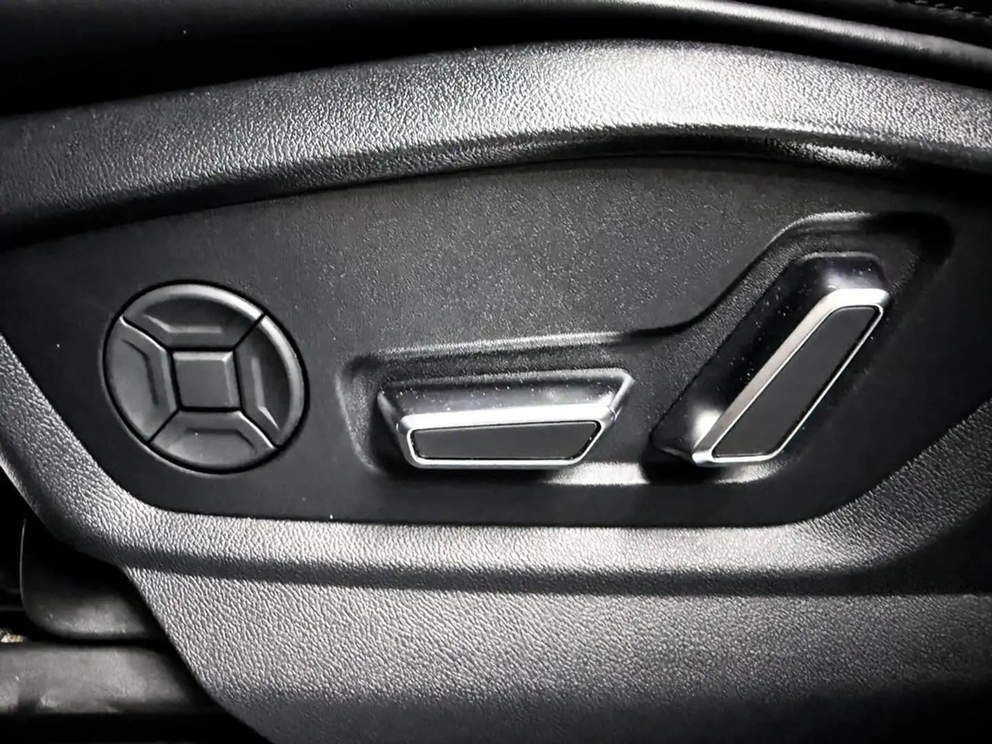 Audi Q8 50 TDI 210kW (286CV) quattro tiptronic Gris - 1