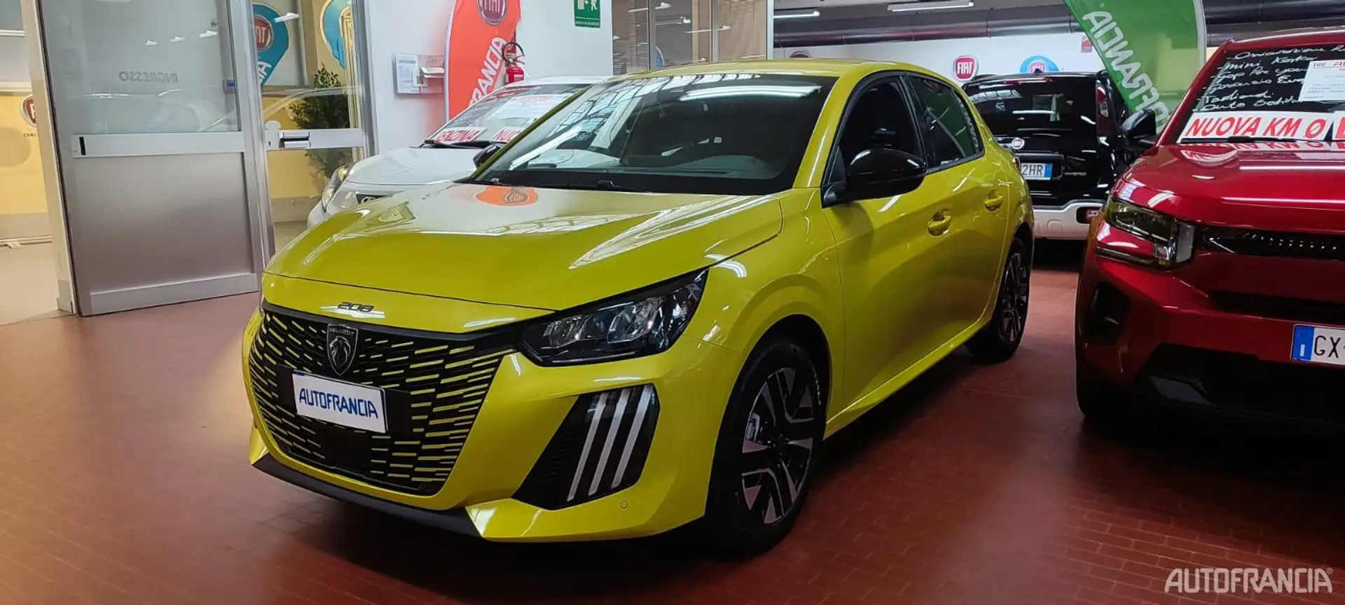 Peugeot 208 PEUGEOT 208 - 1.2 ALLURE 100CV Amarillo - 1