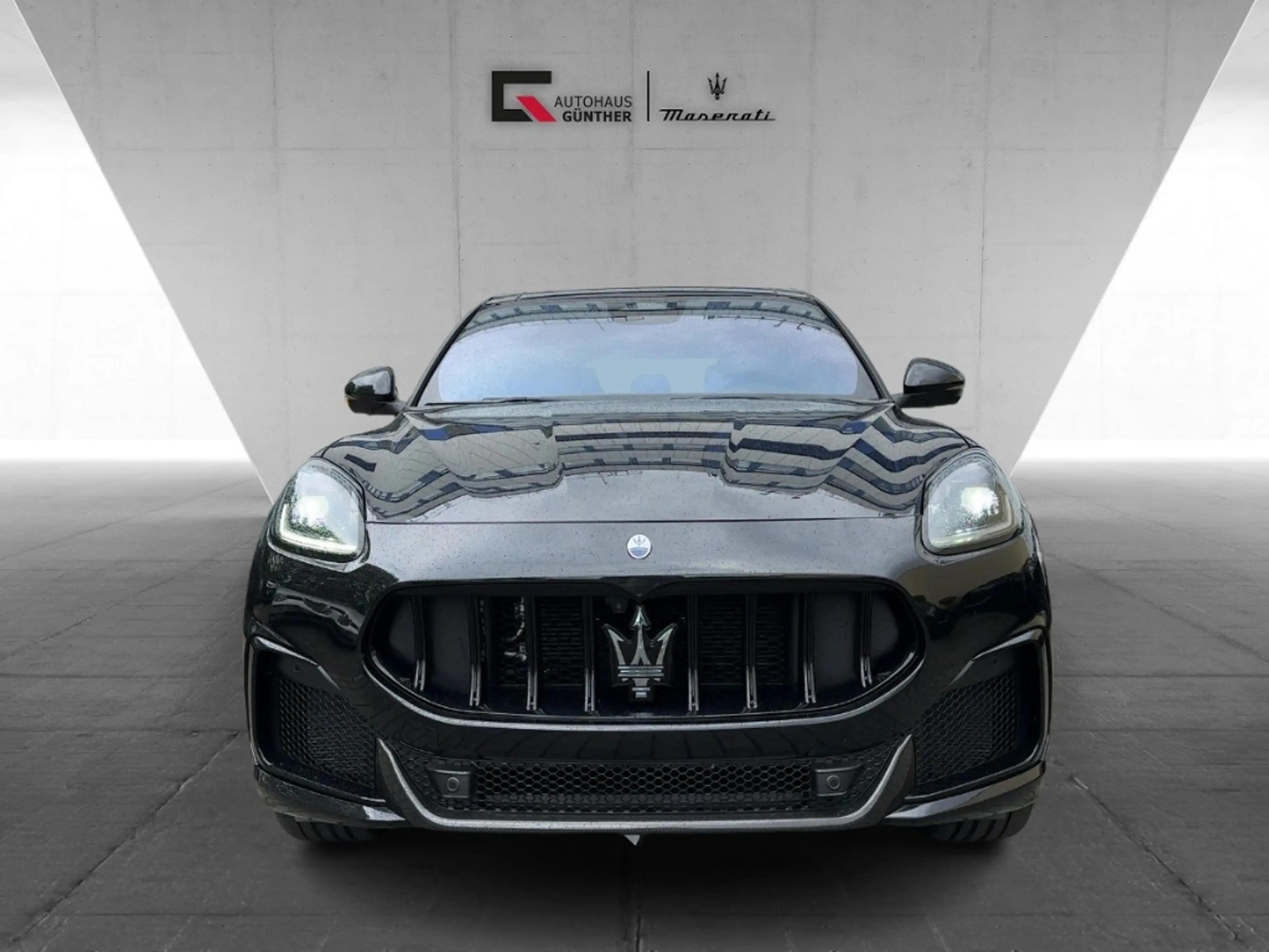 Maserati Grecale Trofeo MY25 530PS V6-PANO-5J. GA-21Zoll — photo 6