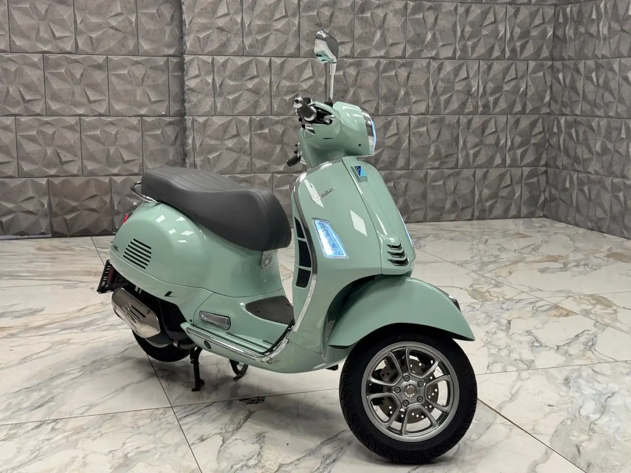 Vespa GTS 125
