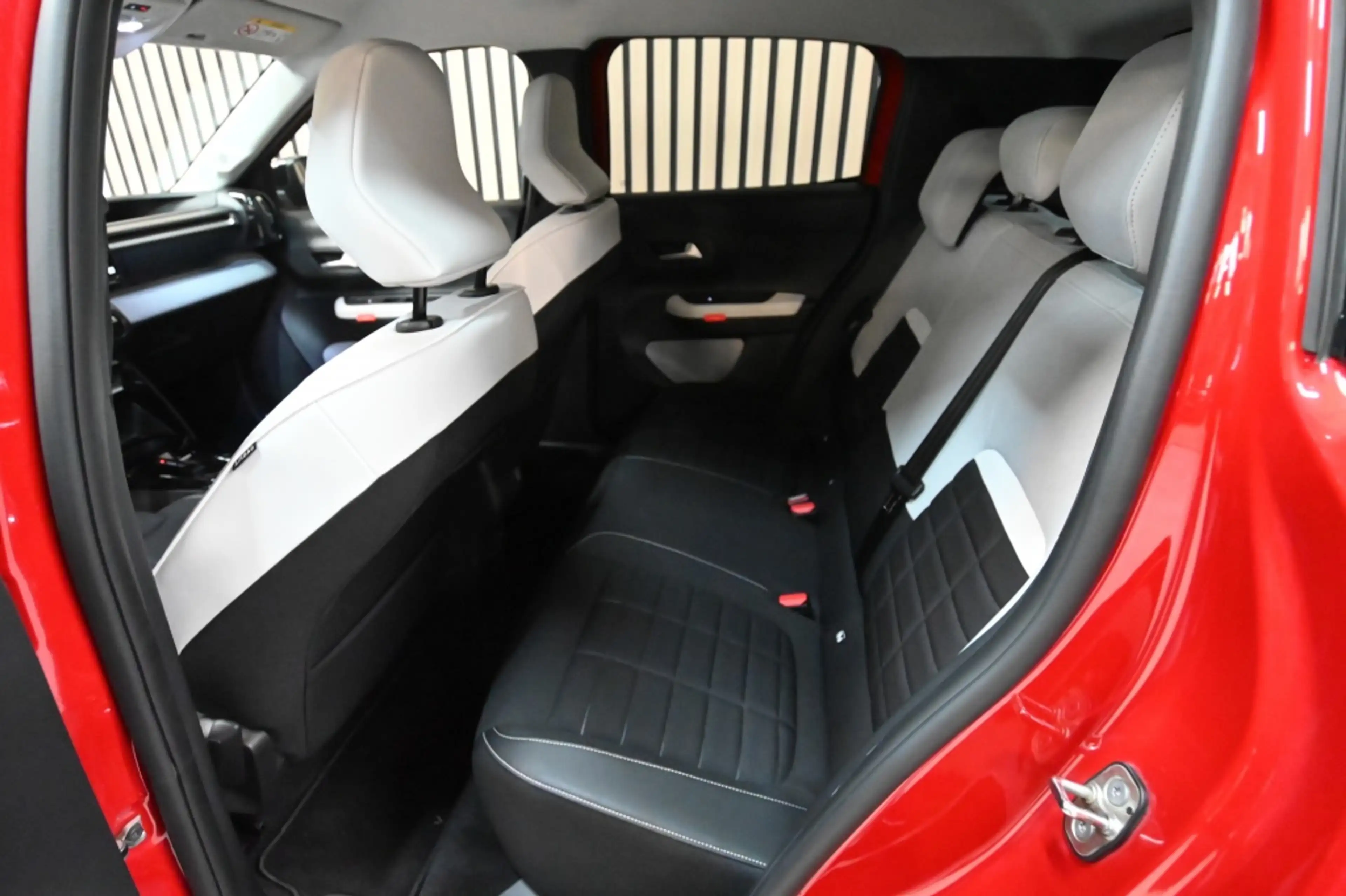 Citroen E-C3 Max 113pk 44 kWh — photo 9
