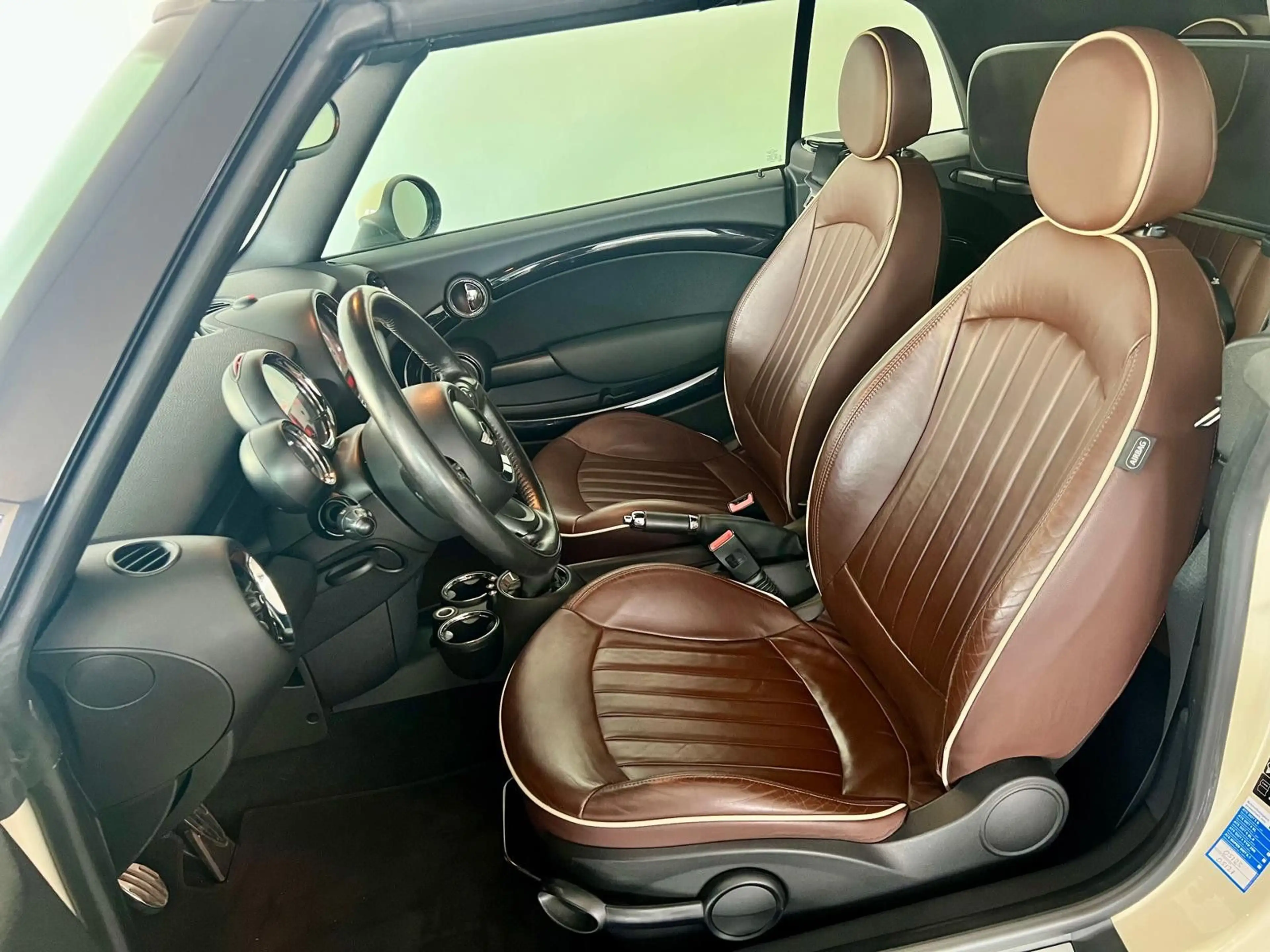 MINI Cooper S Cabrio Chilli Temp Leder Shz PDC — photo 11